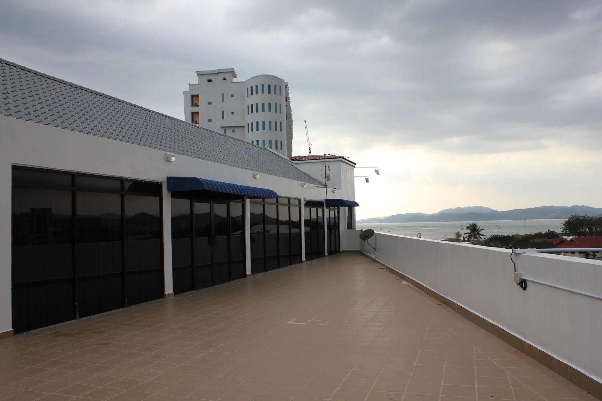 Langkawi Baron Hotel Kuah Kültér fotó
