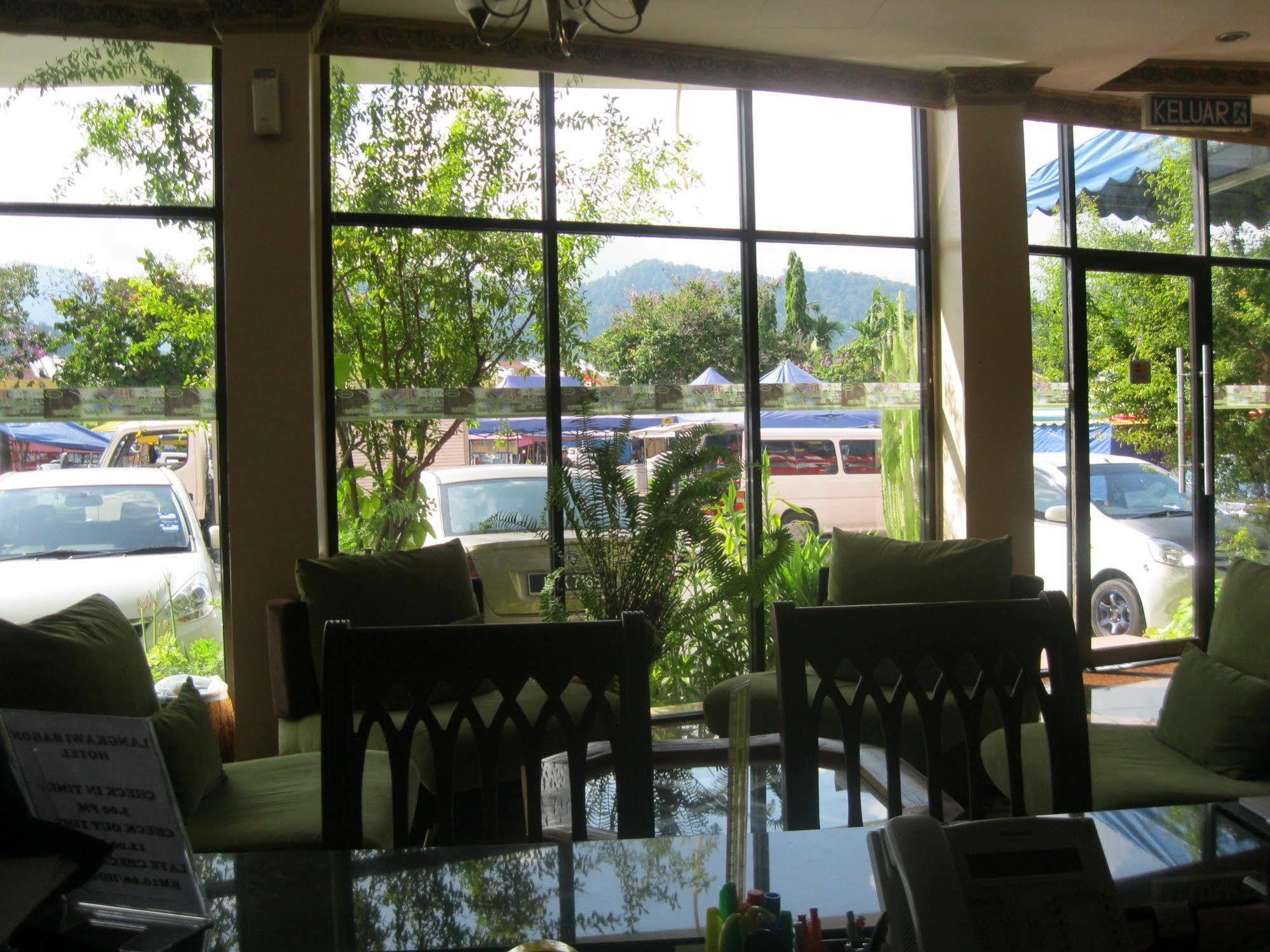 Langkawi Baron Hotel Kuah Kültér fotó